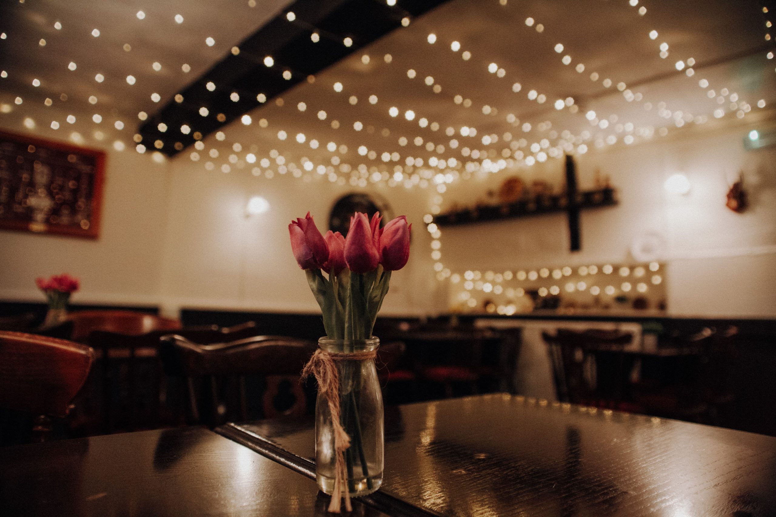The Quirkiest Pet-Friendly Pub in Salisbury: Live Music, Quizzes & Good Times at The Royal George